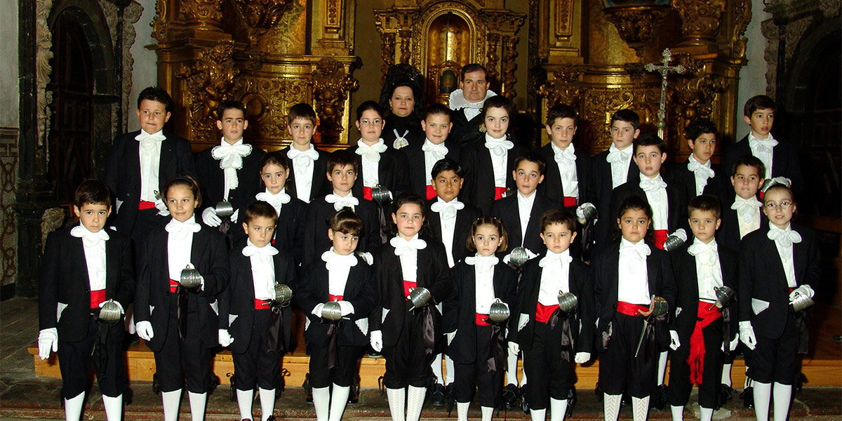 La Semana Santa de Ágreda destaca por sus trajes históricos, los Felipecuartos y los actos del Viernes Santo declarados de interés turístico regional