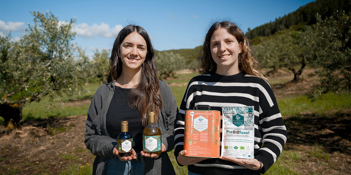 Maialen y Ainhoa de Isanatur, Puente la Reina