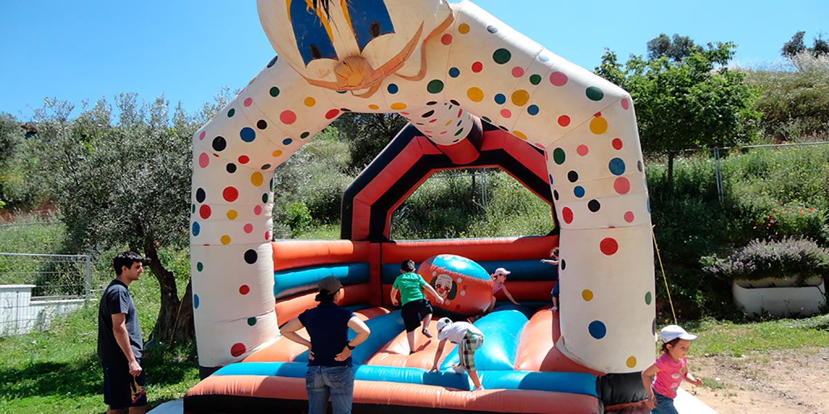 .Fiestas de cumpleaños en plena naturaleza, con hinchables y juegos para los más pequeños