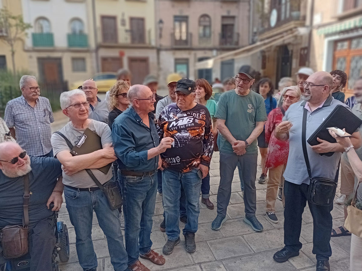 Tudela-recorrió-su-memoria-histórica-en-una-visita-guiada-por-los-escenarios-de-la-represión-de-la-mano-de-Iñigo-Pérez-Ochoa-