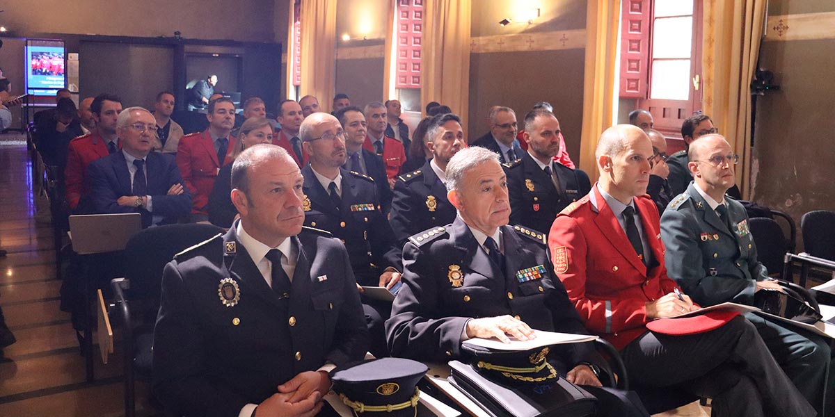 UNED Tudela ha celebrado el I Congreso Académico Técnico de Seguridad Pública con la participación de Policía Nacional, Guardia Civil y expertos para debatir sobre los desafíos actuales en seguridad ciudadana 1
