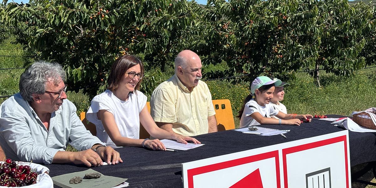 La marca colectiva Cereza de Milagro ha reivindicado el consumo de producto local en un acto celebrado en Milagro junto al consejero José María Aierdi 2