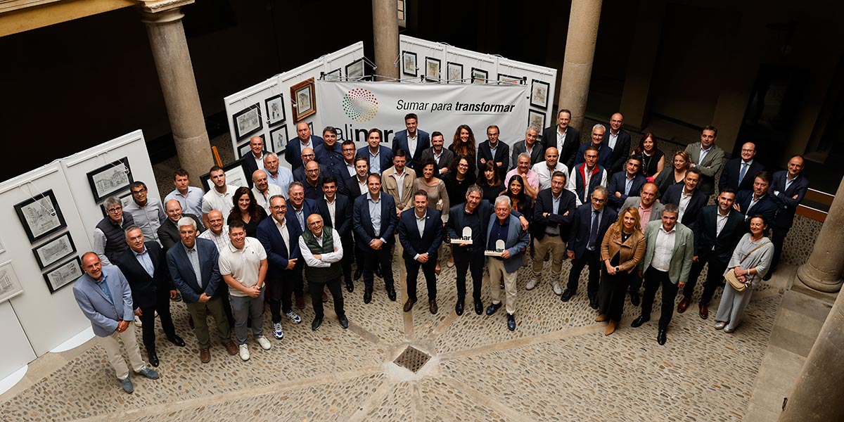 Representantes de empresas, instituciones y entidades participantes en la Asamblea General de ALINAR celebrada en UNED Tudela