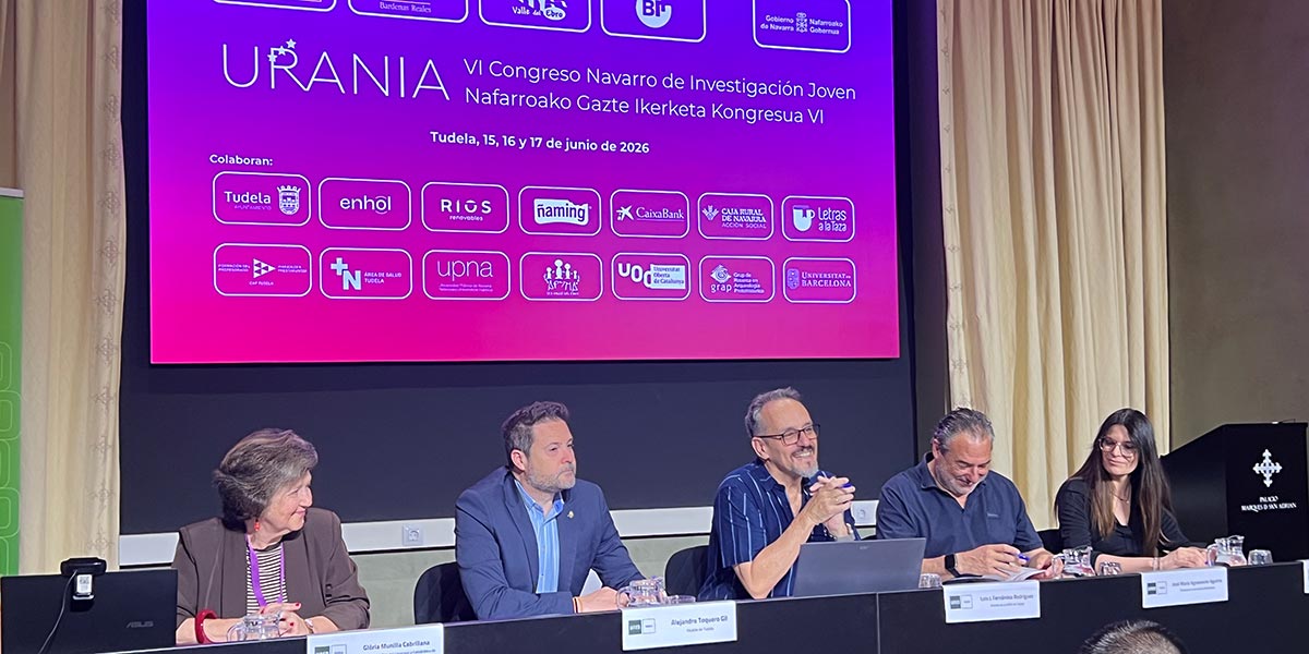 Glòria Munilla, Alejandro Toquero, Luis Fernández, José María Agramonte, Pablo Ijalba y Alicia Marín durante el acto inaugural celebrado en el Palacio del Marqués de San Adrián