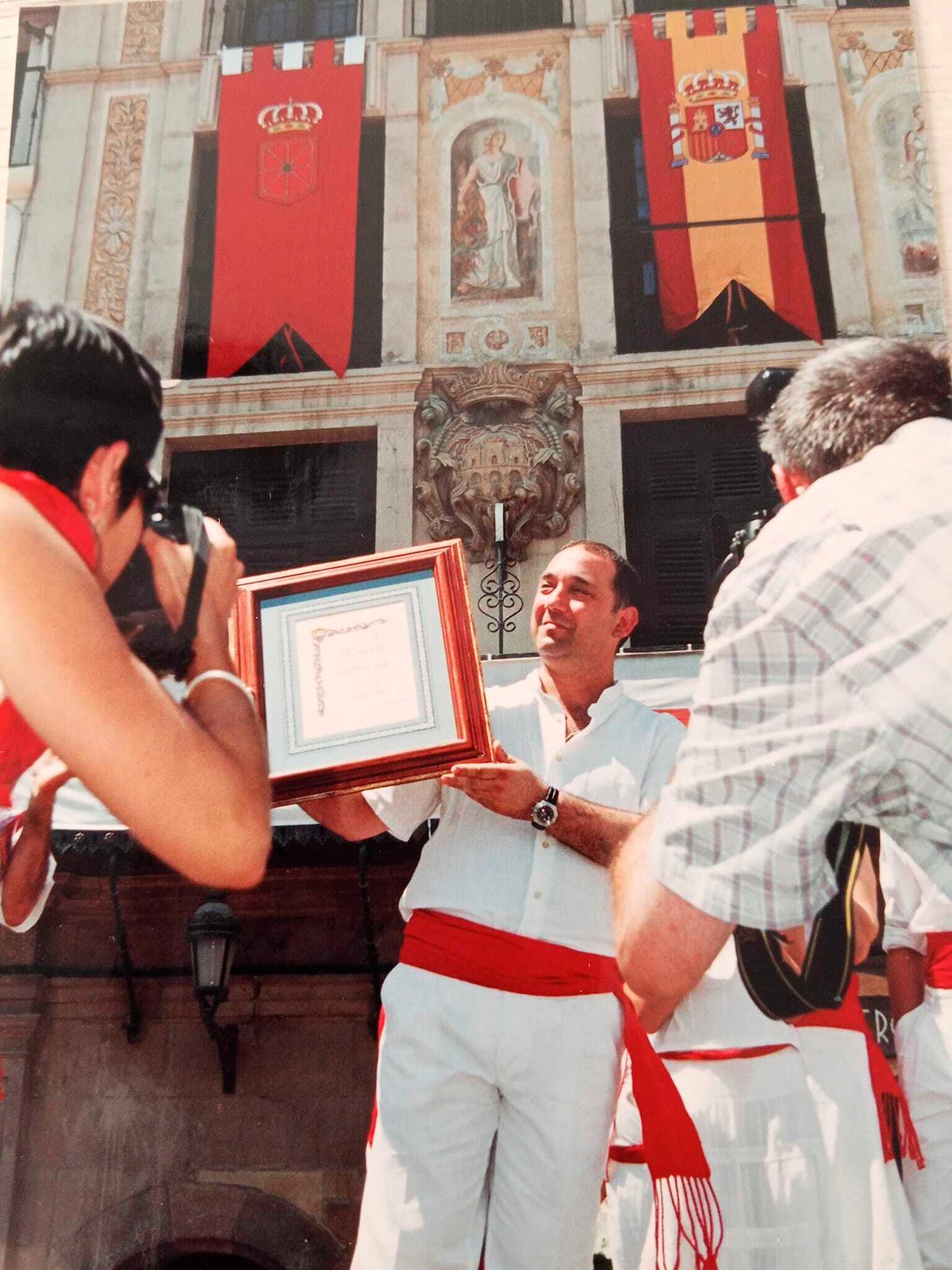 Jesús Álava Sesma, durante el acto en el que fue reconocido como Tudelano Popular en 2006 en Tudela