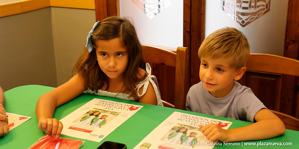 Mario y Carlota serán los encargados de colocar el pañuelo y realizar la ofrenda floral a Santa Ana el próximo 24 de julio
